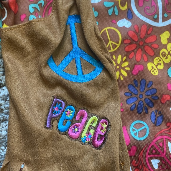 THE GROOVY 60'S PEACE AND LOVE ❤️ HIPPIE 2PC COSTUME SIZE SMALL (4-6) 🌟EUC🌟 - Picture 8 of 16